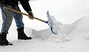 Уборка снега лопатой Новосибирск