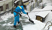 Уборка снега и наледи с крыш Улан-Удэ
