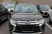 Mitsubishi Outlander 2.0 AT, 2018, внедорожник Санкт-Петербург