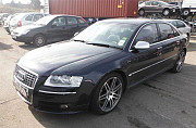 Audi s8 по запчастям 