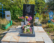 Реставрация памятников и работы на кладбище Азов