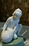 Фарфоравая статуэтка "Девочка с шаром" Таганрог