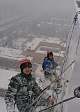 Промышленный альпинист. Уборка снега с крыш Пермь