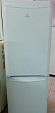 Двухкамерный холодильник "Индезит" в Омске Омск