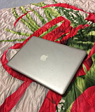 Как Новый MacBook Air 13" 2010. 20 циклов 