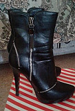 Женские полусапожки (ботинки) английской марки B Благовещенск
