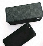 Продам iPhone7 с оригинальным чехлом Louis Vuitton Хабаровск
