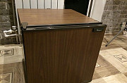 Продам однокамерный холодильник Whirlpool ARF 191 Москва
