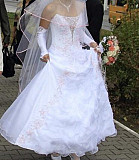 Продам свадебное платье р-р 42-46 Белгород