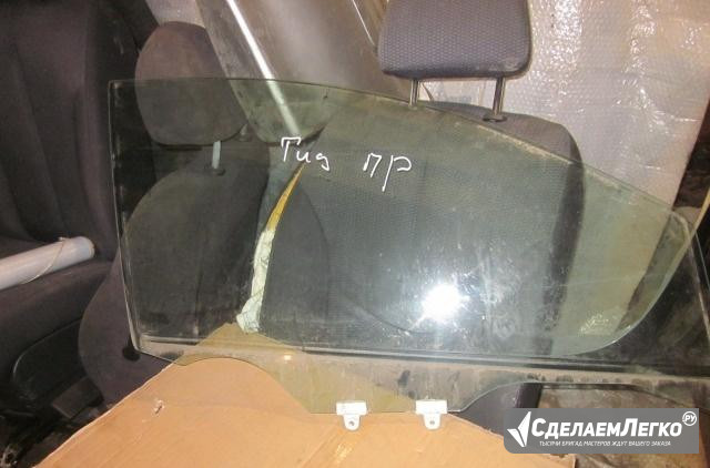 Ниссан тиида правое боковое стекло Москва - изображение 1