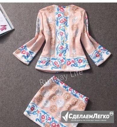 Костюм Жакет юбка новый монеты Долче Москва - изображение 1