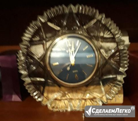 Часы хрустальные Москва - изображение 1