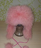 Розовая шапка для девочки с пампушками Иркутск