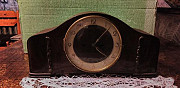 Немецкие настольные каминные часы с боем Советск