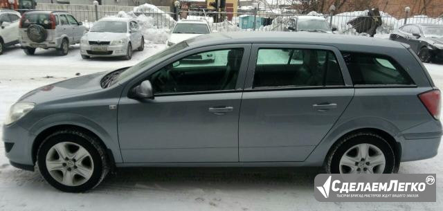 Opel Astra 1.8 МТ, 2011, универсал Новокузнецк - изображение 1