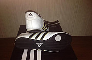 Кроссовки adidas Москва