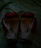 Перчатки боксерские,щитки,бинты,каппа,носки для ст Новокузнецк