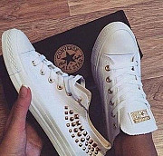 Белые Converse с заклепками Москва