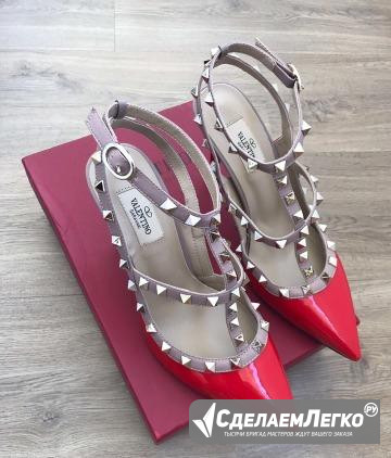 Новые туфли Valentino Rockstud красные Москва - изображение 1