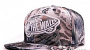 Кепка Vans off the wall 3D с прямым козырьком Москва