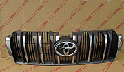 Решетка радиатора toyota prado 150 без дефектов Москва