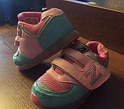 Кроссовки на девочку Севастополь