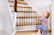 Ворота безопасности "Baby safe" на лестницу Тюмень