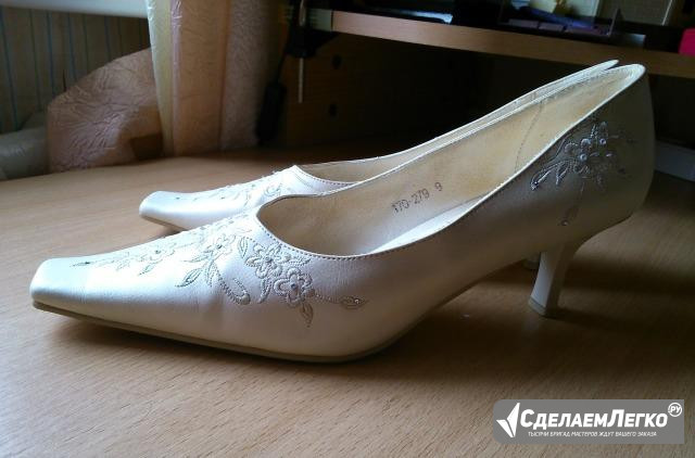 Свадебные туфли 39 р-р Омск - изображение 1
