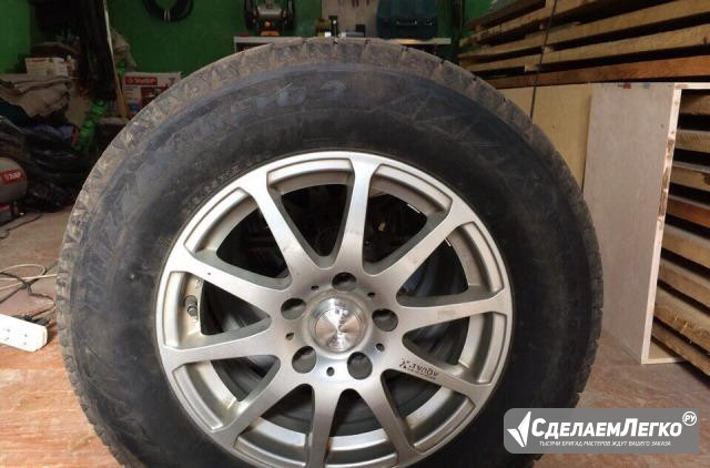 Резина Bridgestone blizzak revo2 215/65R15 Красноярск - изображение 1