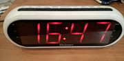 Часы с радиоприемником rolsen cr-130w Москва
