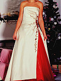 Эксклюзивное свадебное платье для яркой невесты Екатеринбург